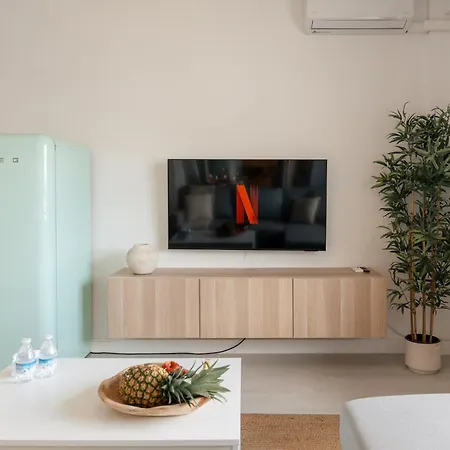 Mediterraneo Beachfront 12 - Center Apartment Marbella