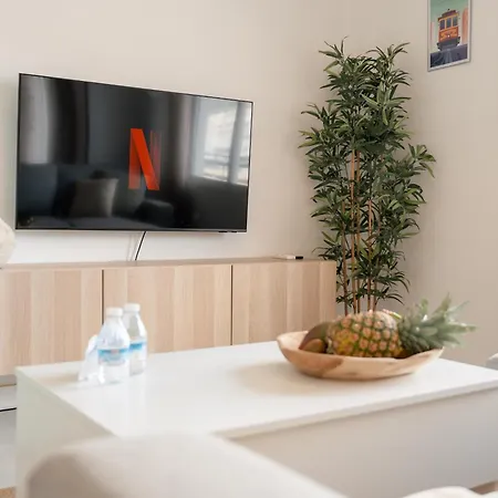 Mediterraneo Beachfront 12 - Center Apartment